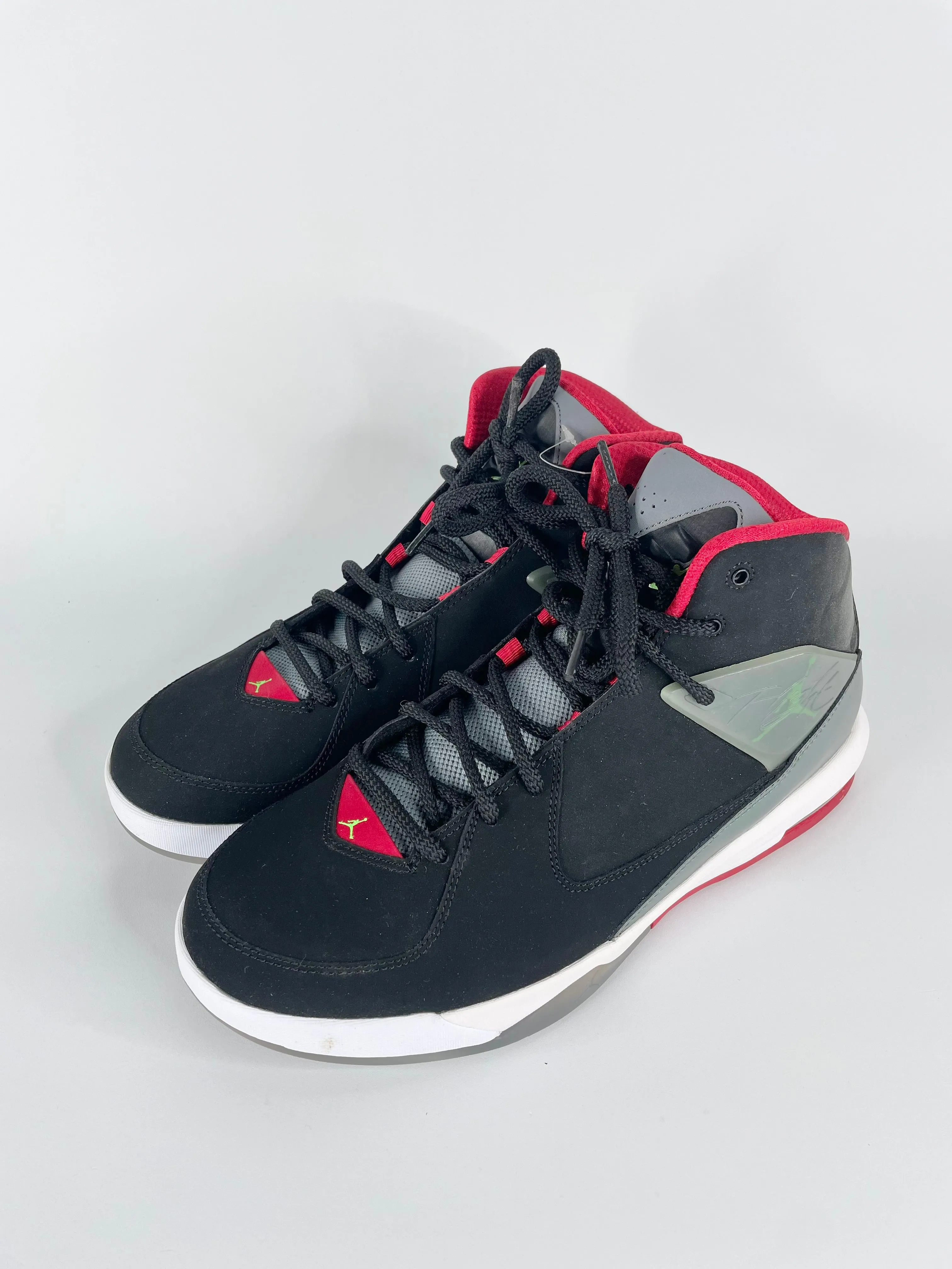 Air Jordan Incline Black, Green, Pulse Grey & Gym Red Sneakers - EU44
