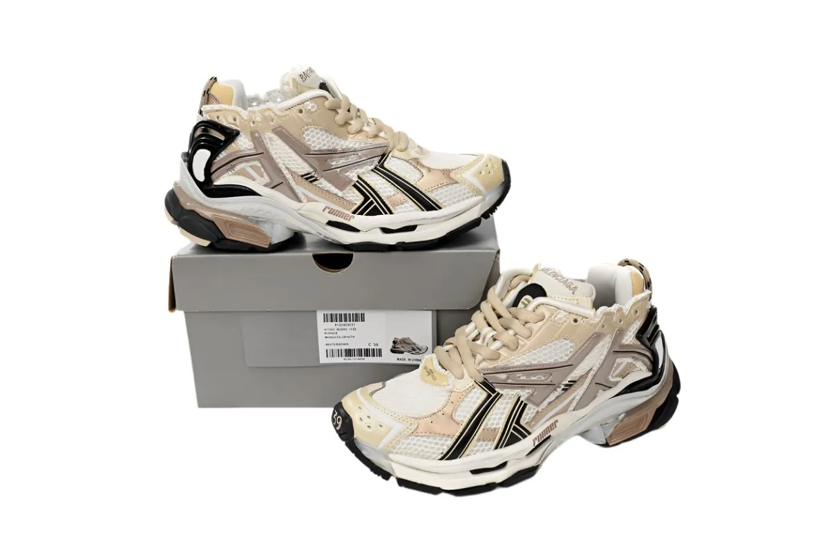 Balenciaga Runner Beige Sneaker