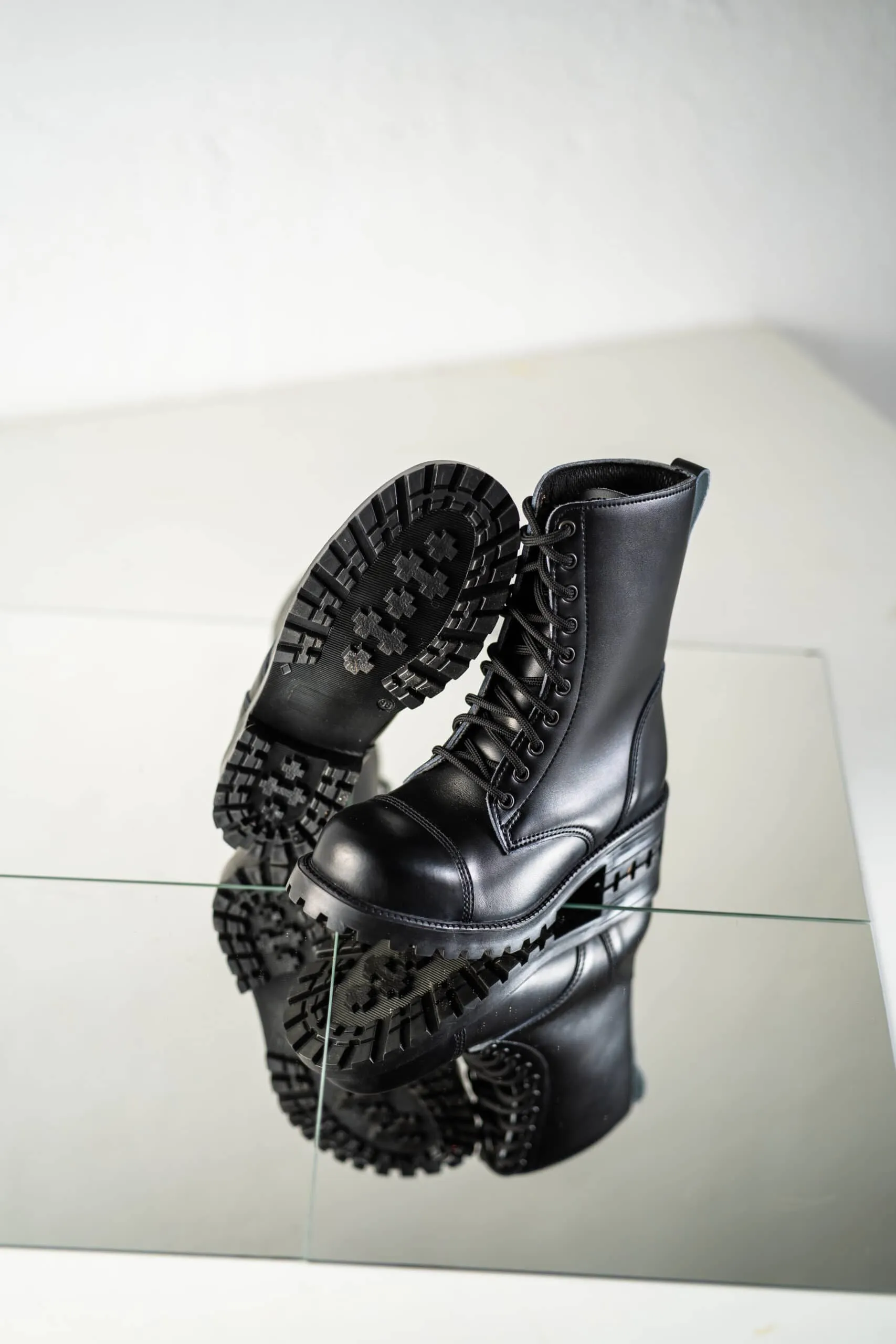 Boots - 511 - Black