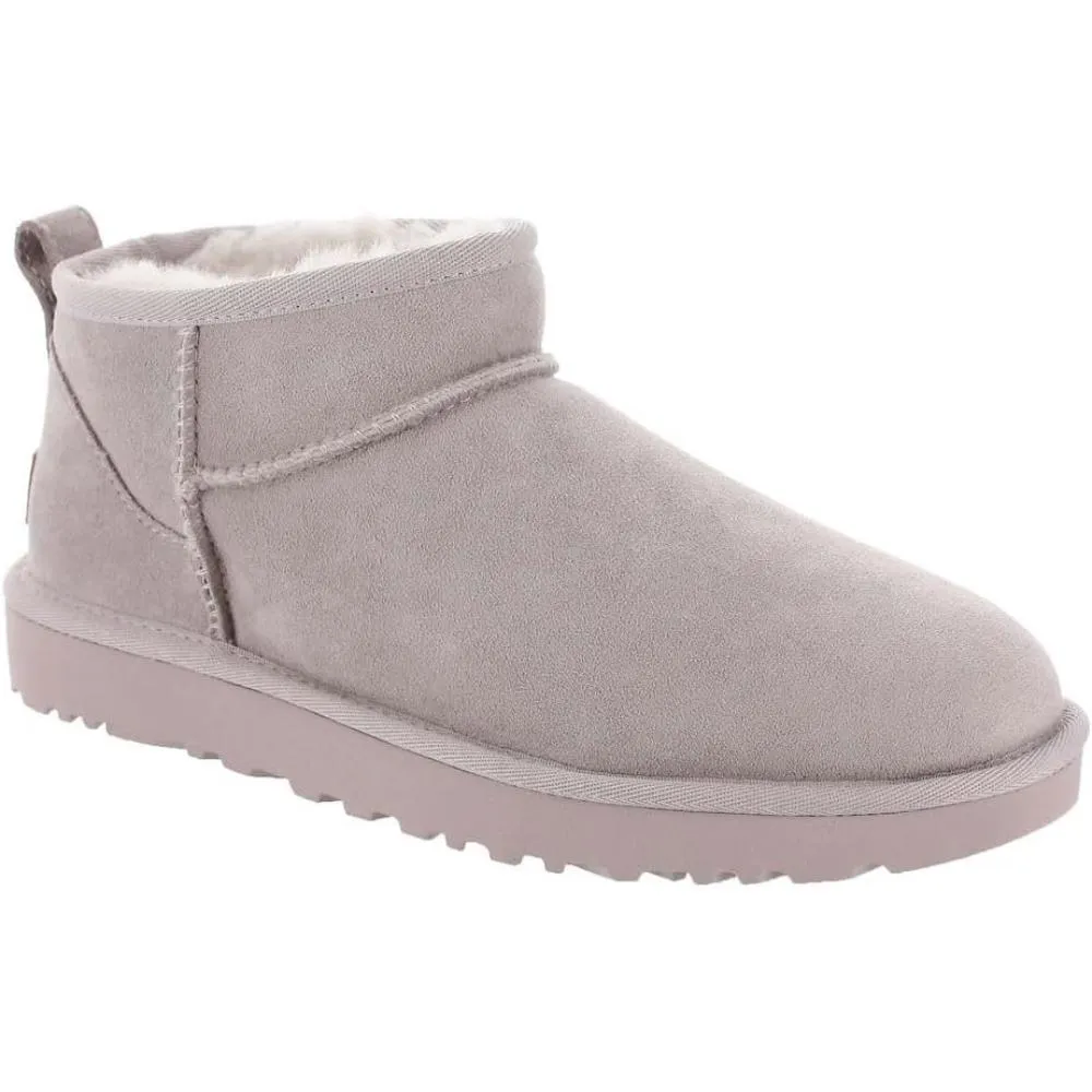 Classic Pull On Style Design Mini Boots