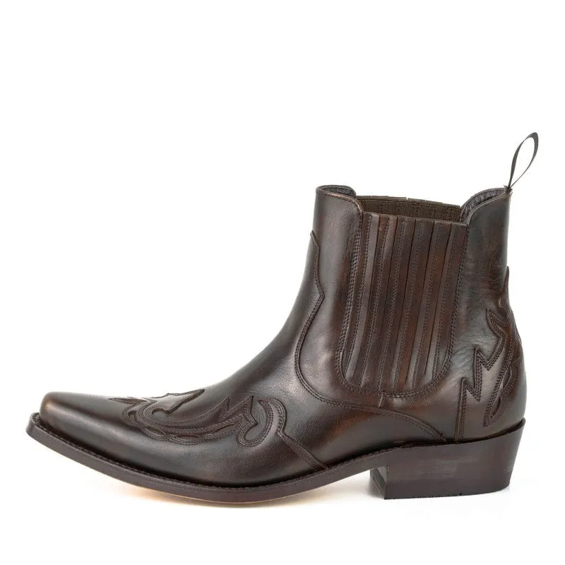 CLASSIC WESTERN ANKLE BOOTS