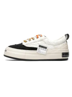 Contrast Label Skate Shoes
