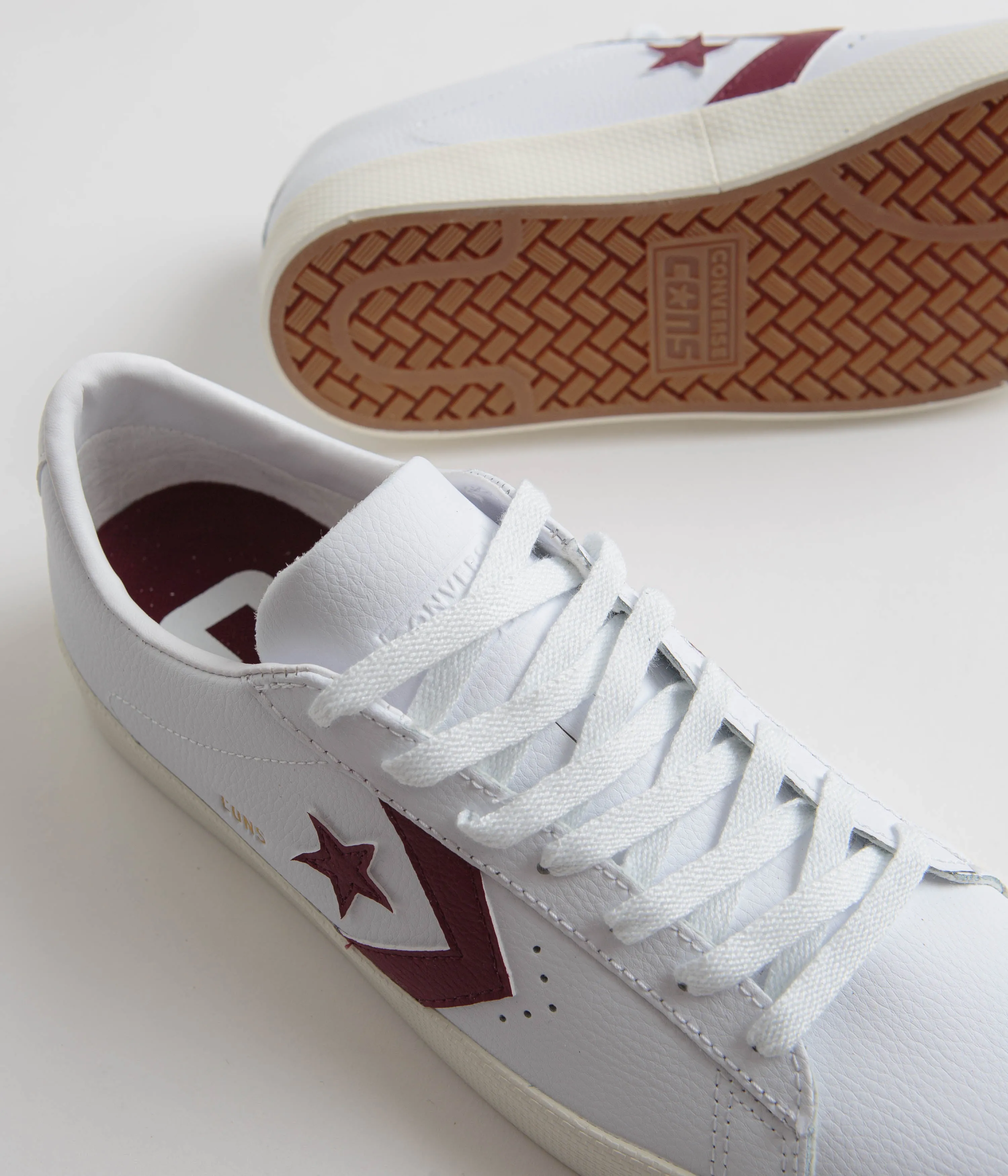 Converse PL Vulc Pro Ox Shoes - White / Deep Bordeaux / Egret