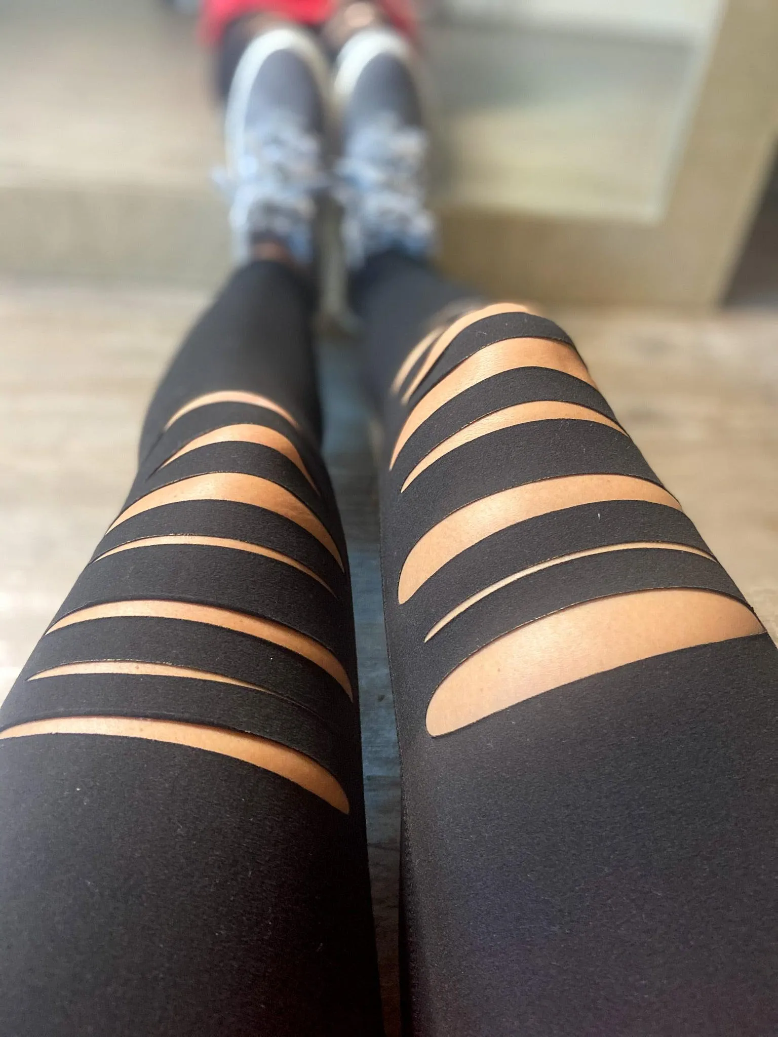 Destroyed Butter Leggings (Black)