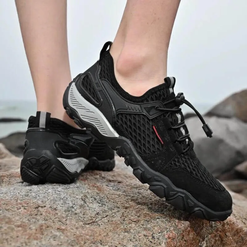 Fashion Soft Breathable Mesh Hiking Shoes for Climbing and Trekking