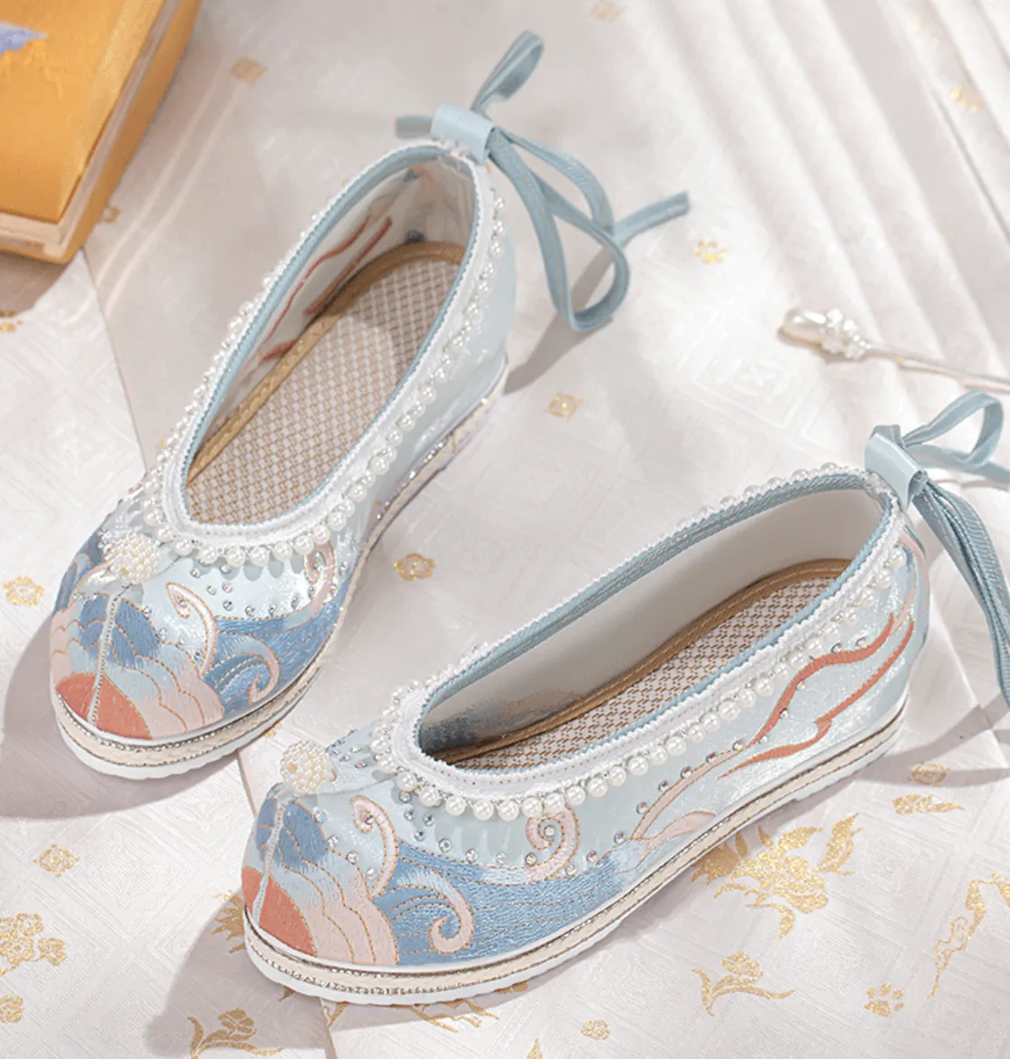 Hanfu Shoes: Pearlyn