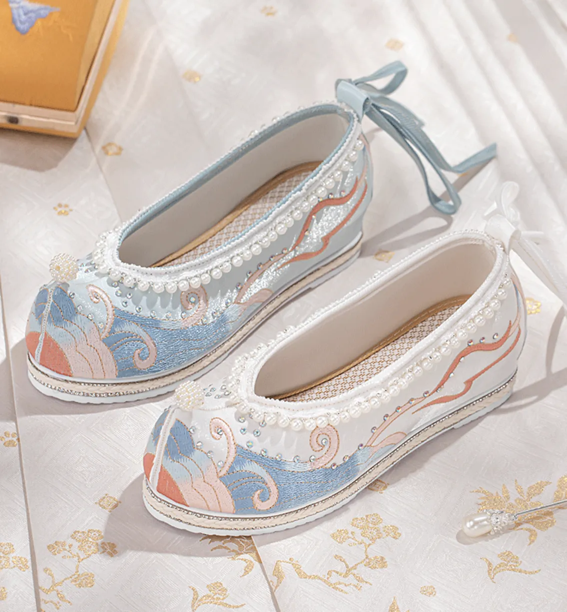 Hanfu Shoes: Pearlyn
