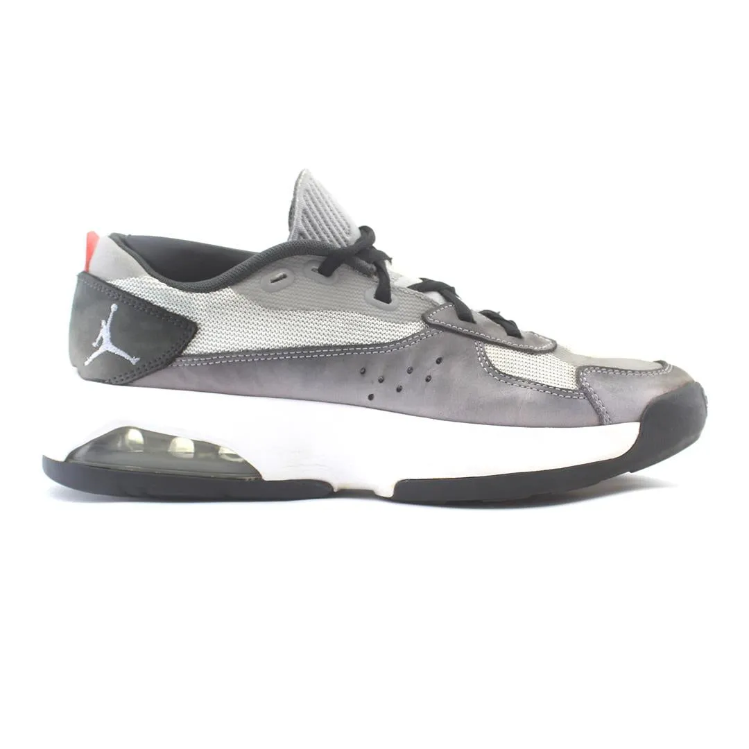 JORDAN AIR 200E
