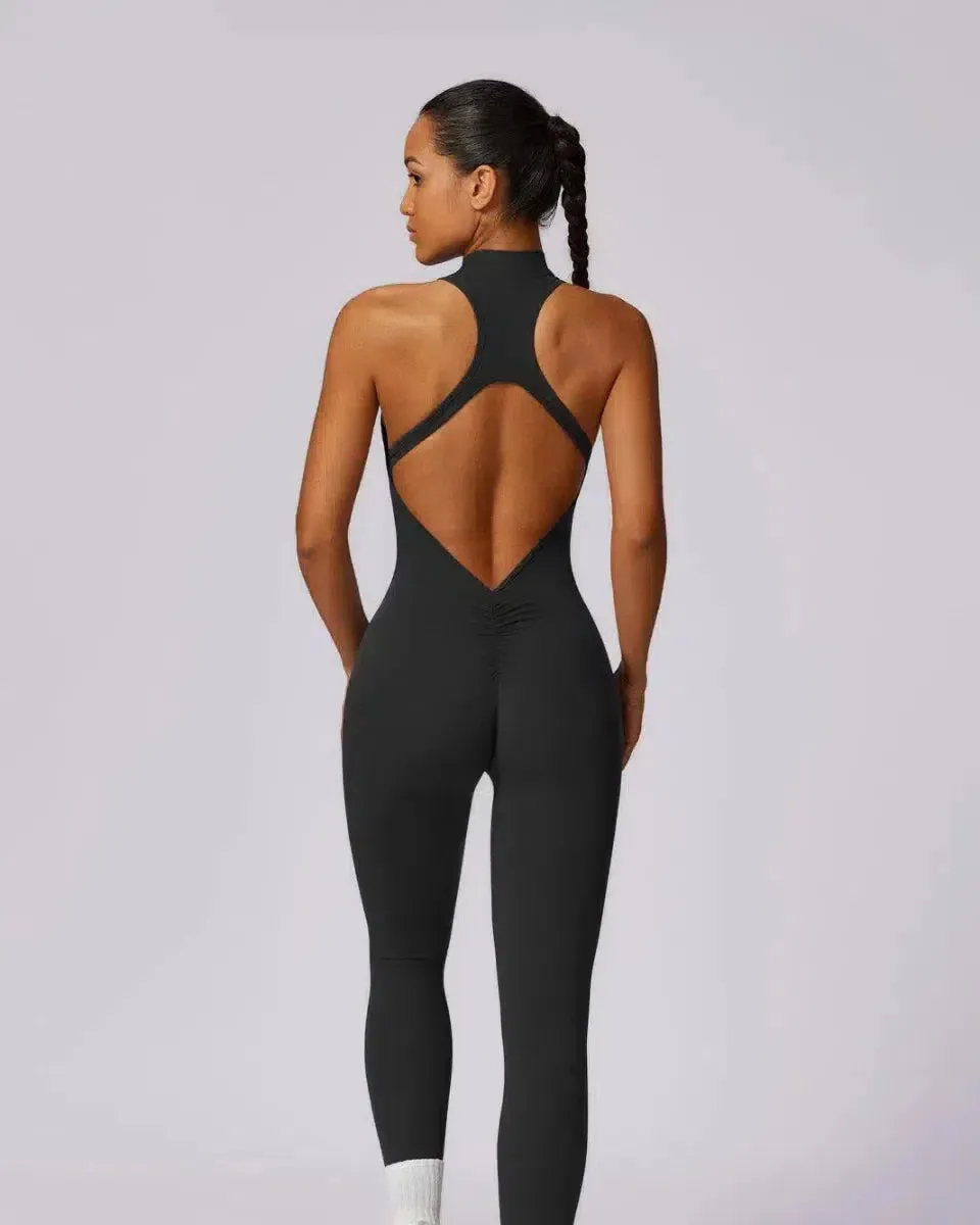 Lysandra – High-neck zip – Modern activewear suit