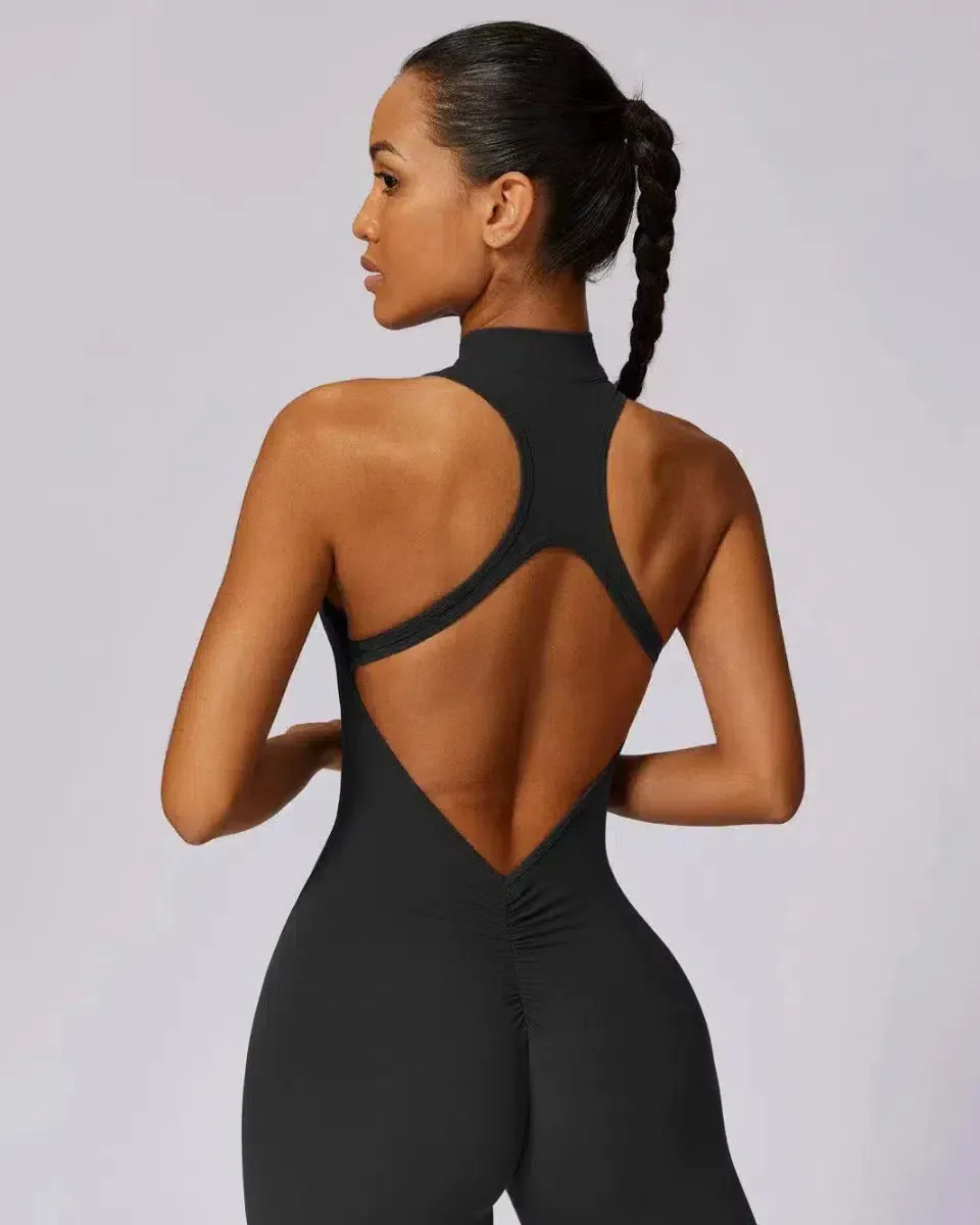 Lysandra – High-neck zip – Modern activewear suit