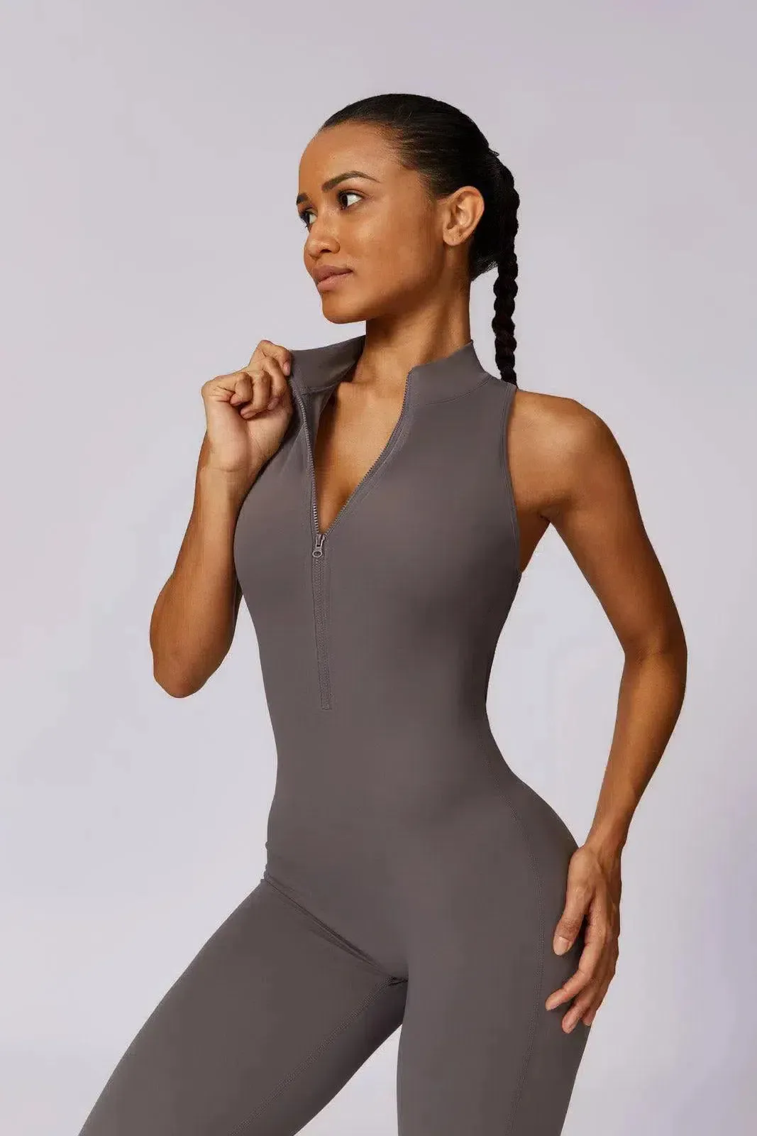 Lysandra – High-neck zip – Modern activewear suit