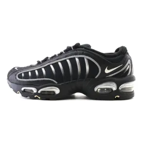 NIKE  AIR MAX TAILWIND 4
