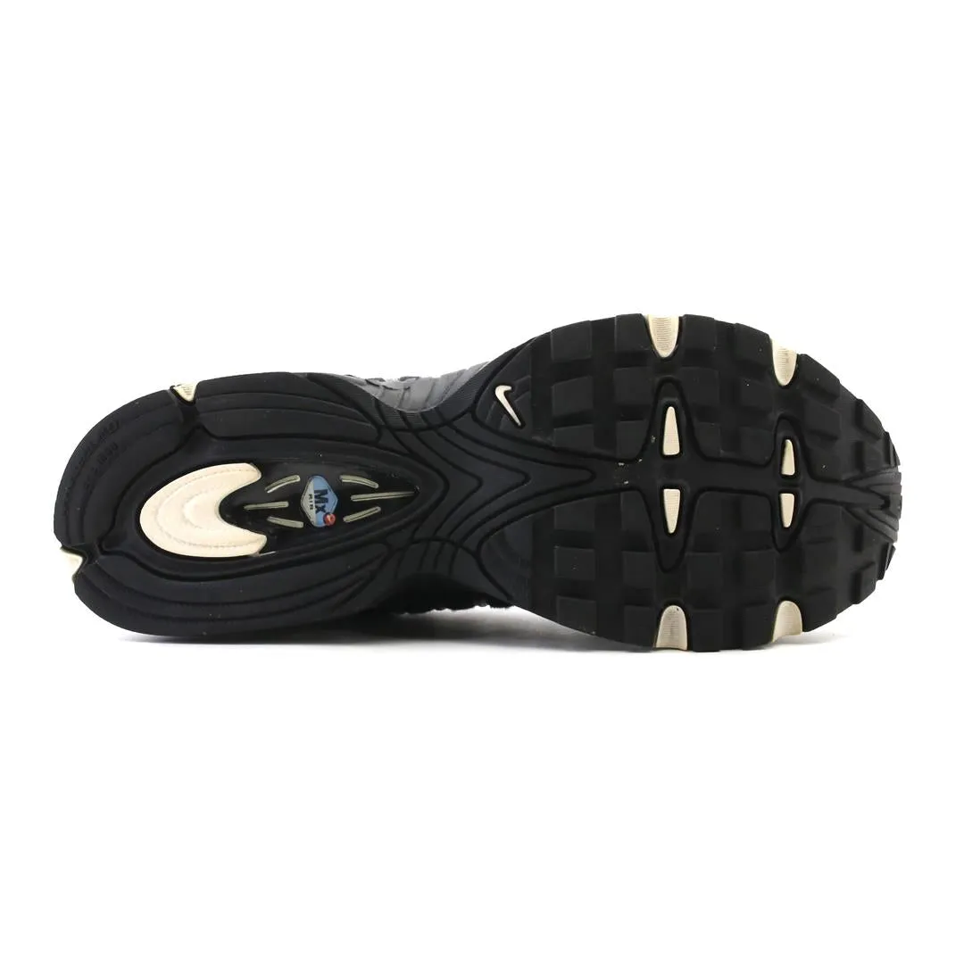 NIKE  AIR MAX TAILWIND 4