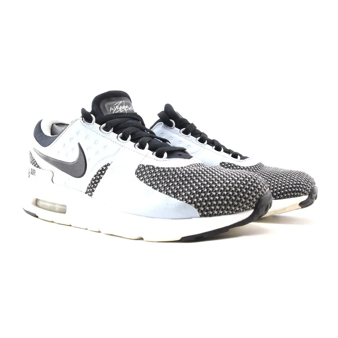NIKE  AIR MAX ZERO ESSENTIAL