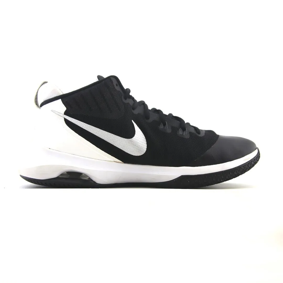 NIKE  AIR VERSITILE II