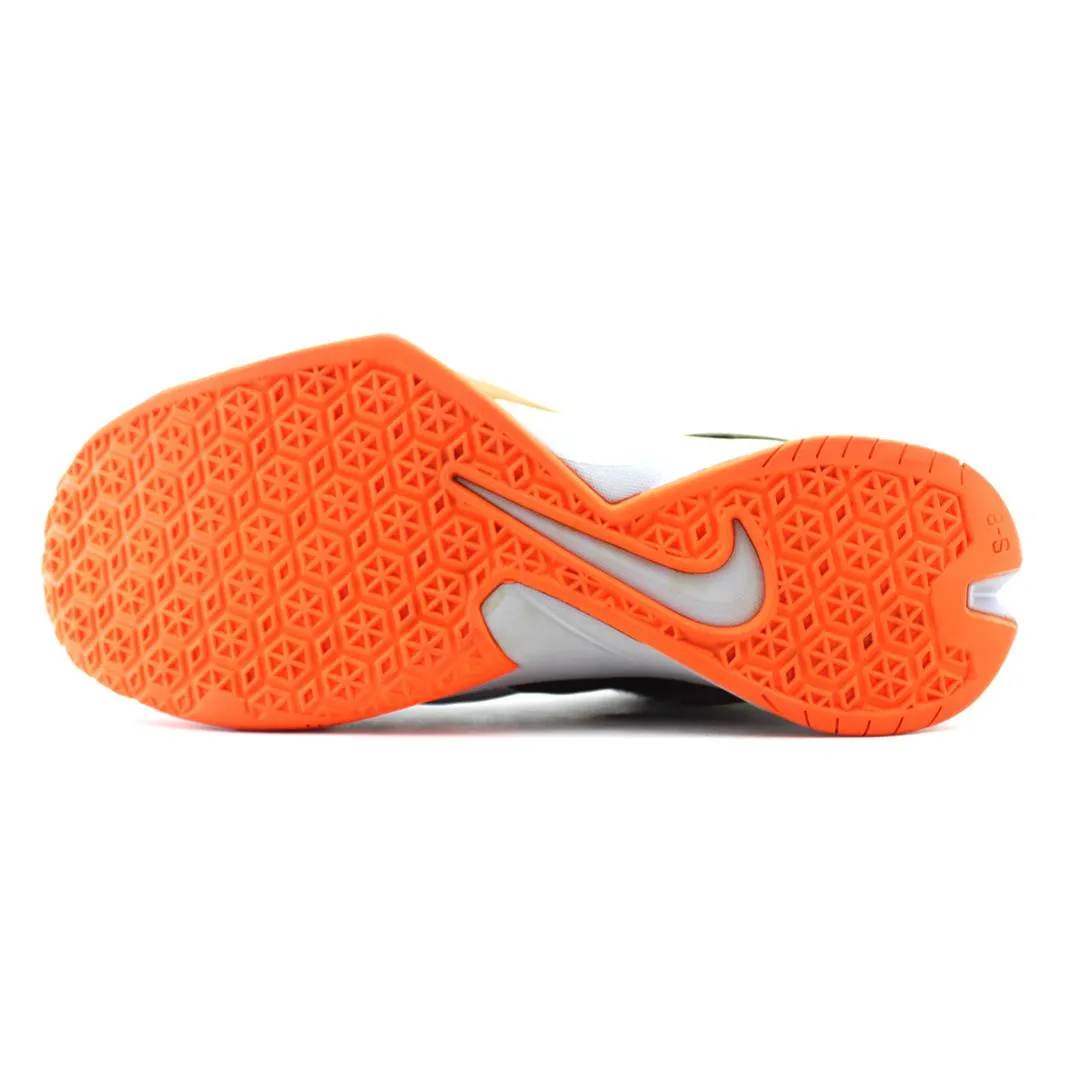 NIKE AIR ZOOM SOLDIER 8