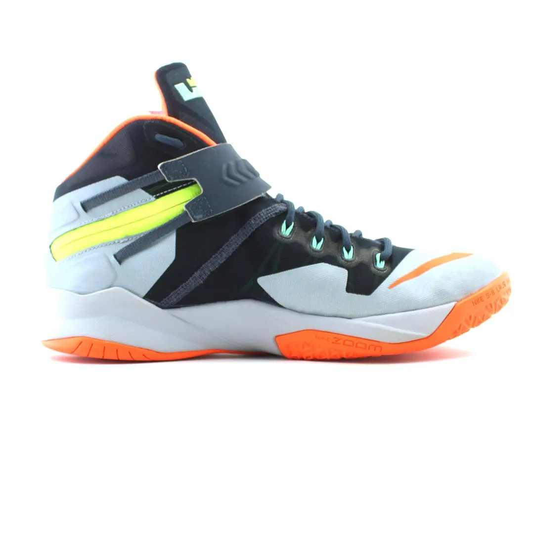 NIKE AIR ZOOM SOLDIER 8