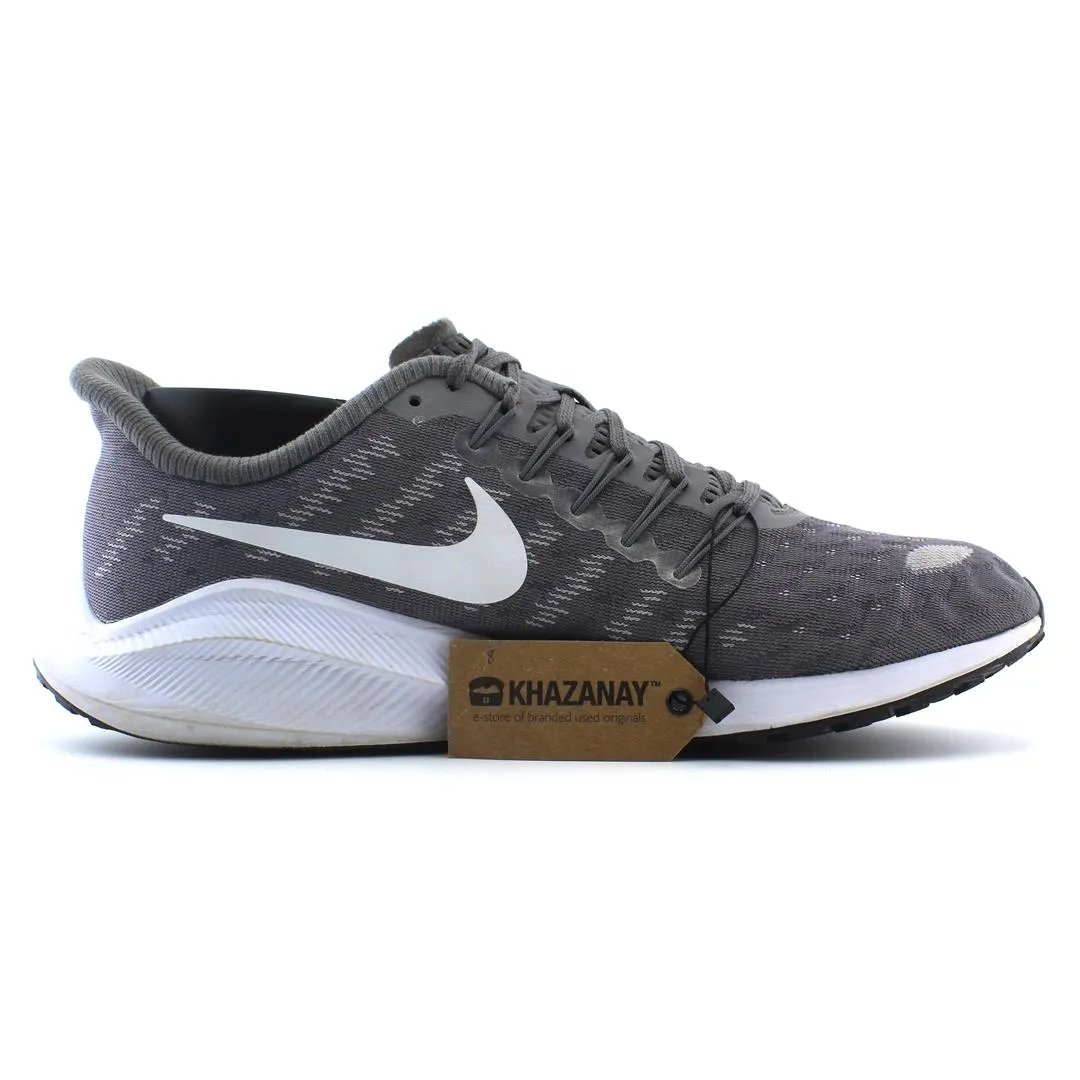 NIKE  AIR ZOOM VOMERO 14