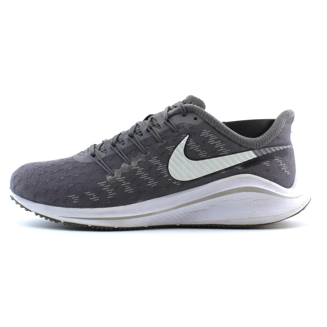 NIKE  AIR ZOOM VOMERO 14