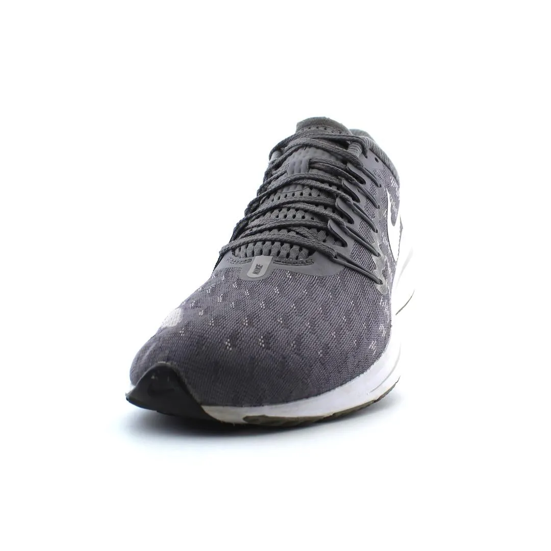 NIKE  AIR ZOOM VOMERO 14