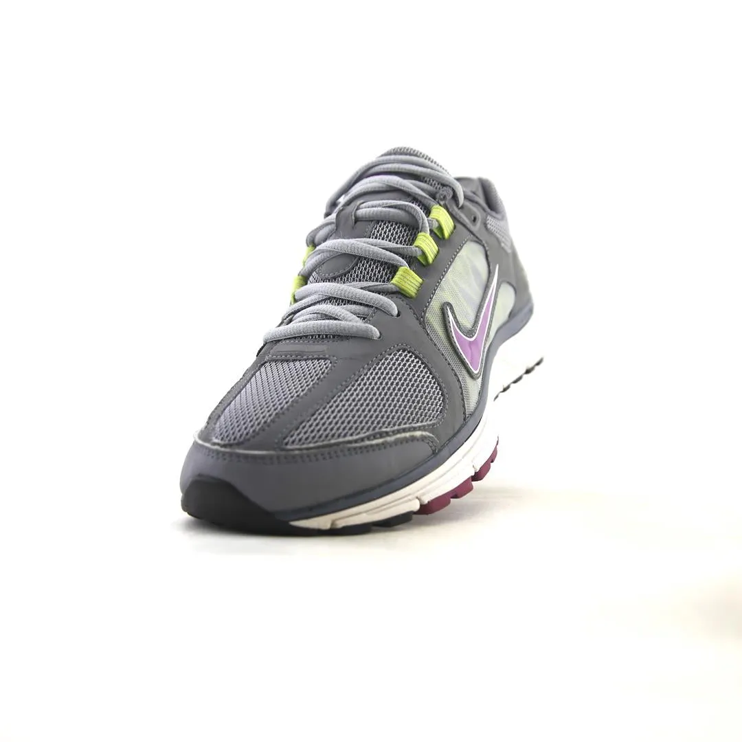NIKE AIR ZOOM VOMERO 7