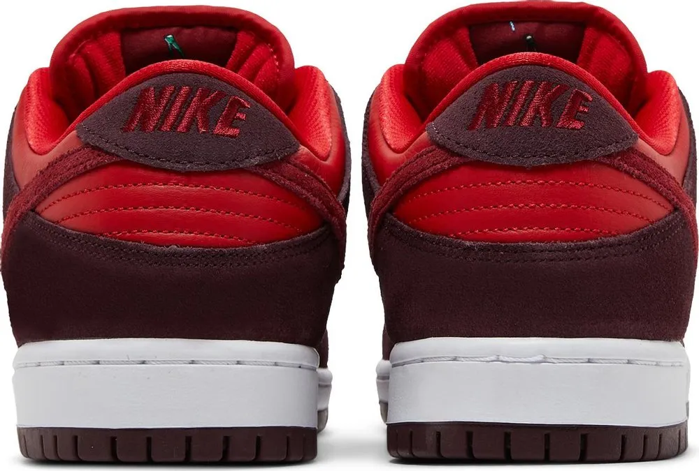 Nike SB Dunk Low ‘Cherry’ (Size UK7.5/US8.5)