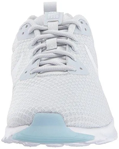 NIKE Women's Air Max Motion LW Running Shoe, Pure Platinum/White, 8 B(M) US