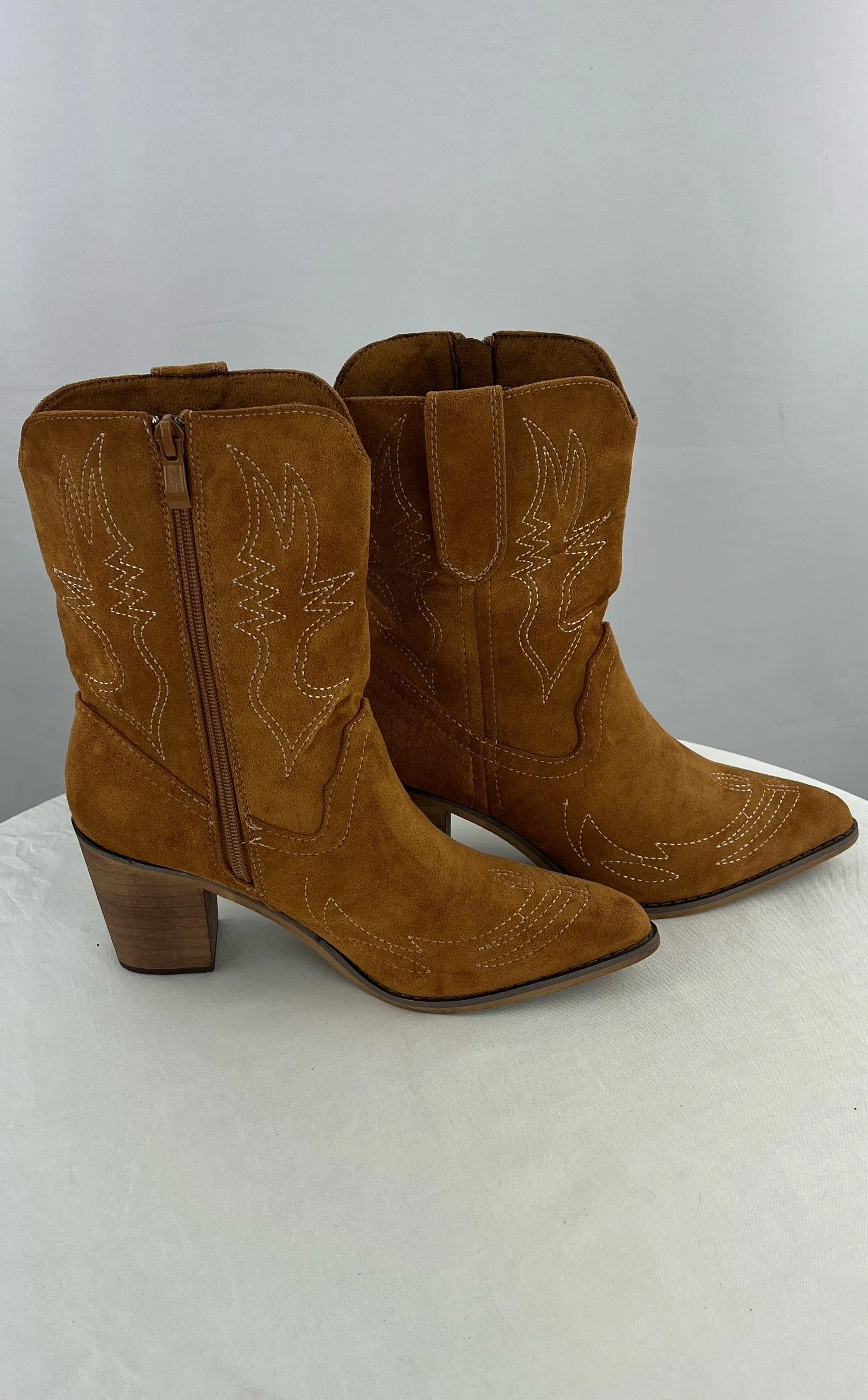 Shibever Women's Brown Suede Leather High Heel Cowboy Boots Size 7.5 NWOT