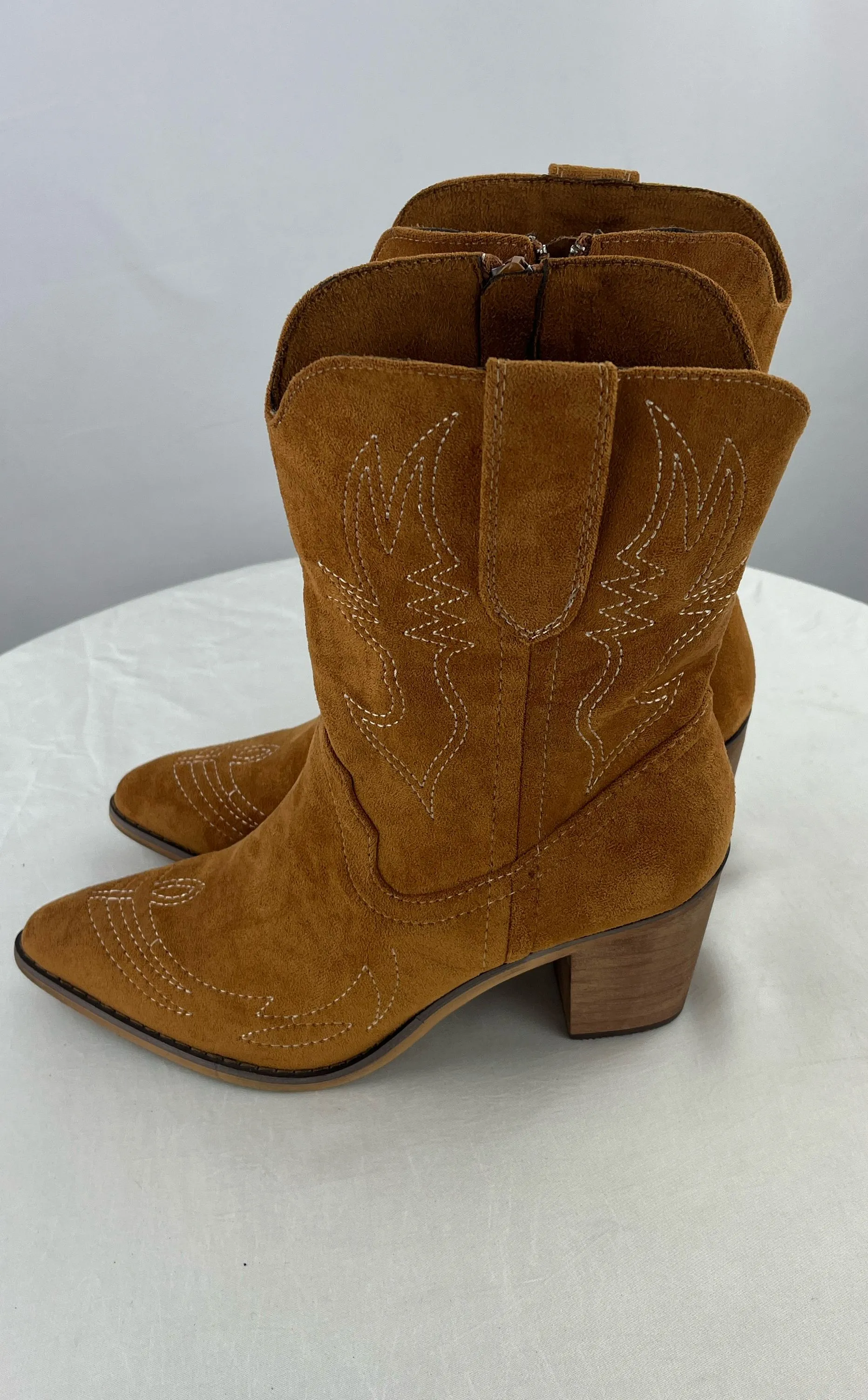 Shibever Women's Brown Suede Leather High Heel Cowboy Boots Size 7.5 NWOT