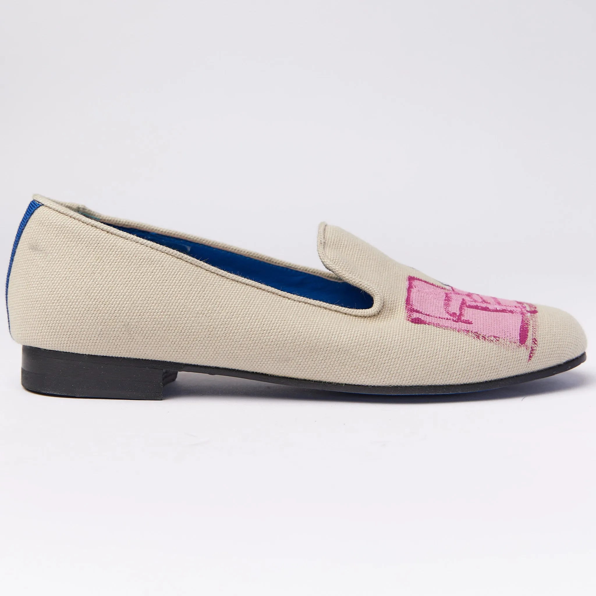 Slipper Painted Lap Dog / 35