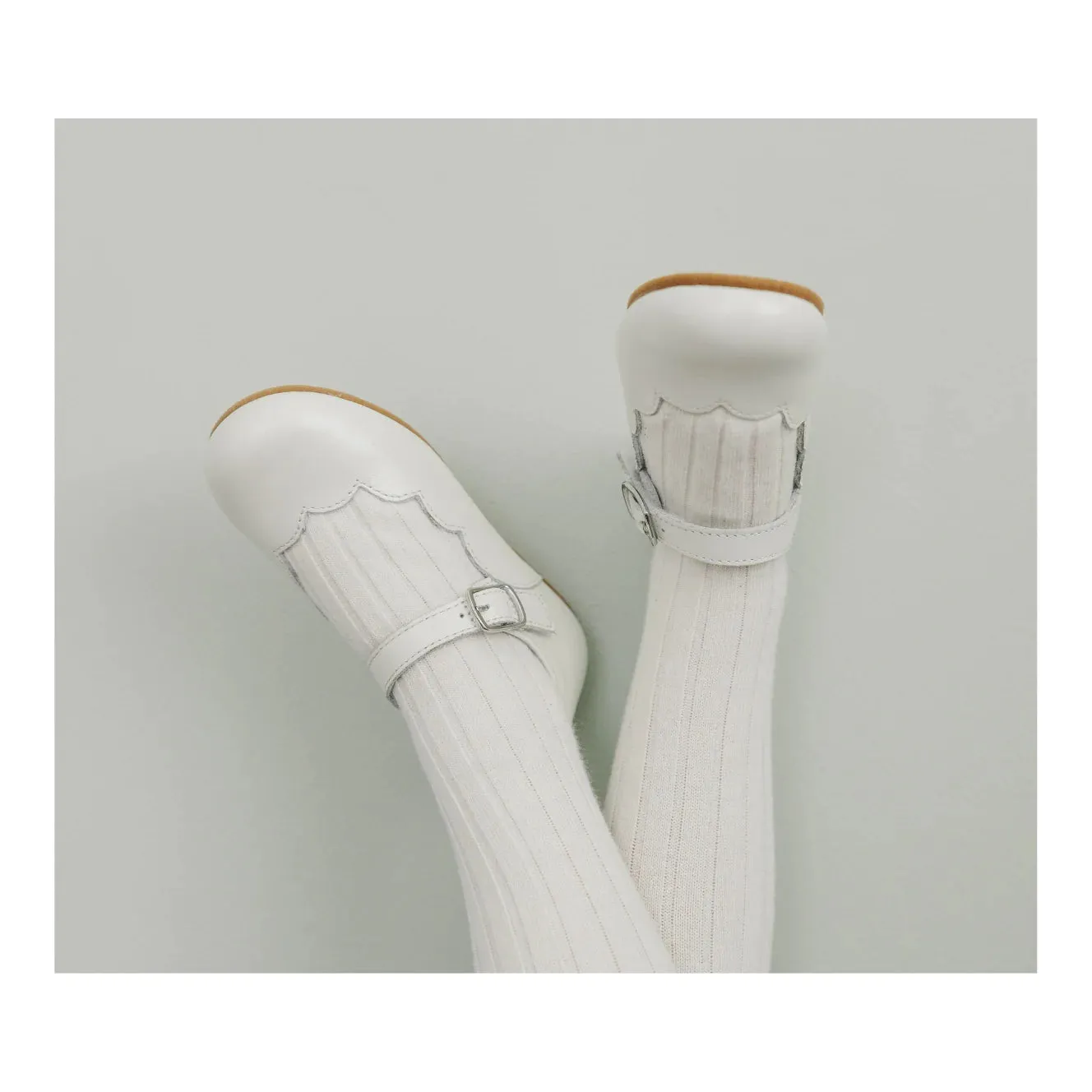 Sonia Scalloped Leather Flat - White