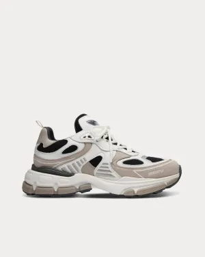 Sphere Runner Beige / Black Low Top Sneakers