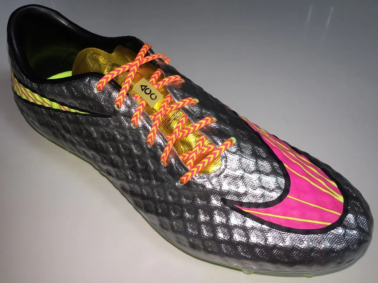 SR4U Laces Neon Yellow/Neon Pink Chevron Premium
