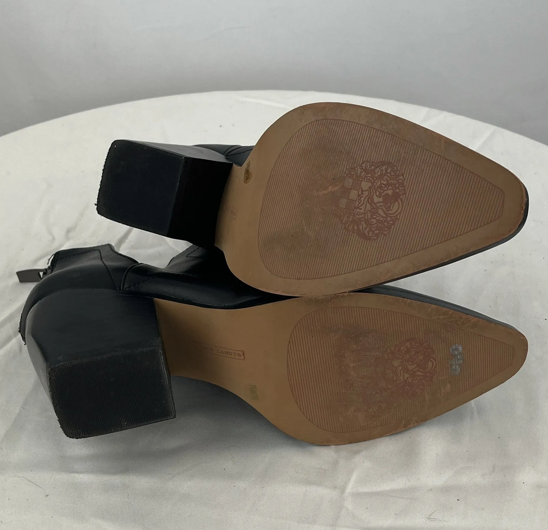 Vince Camuto Women's Black Leather Split Side Ankle Zip Up Boots Size 7.5