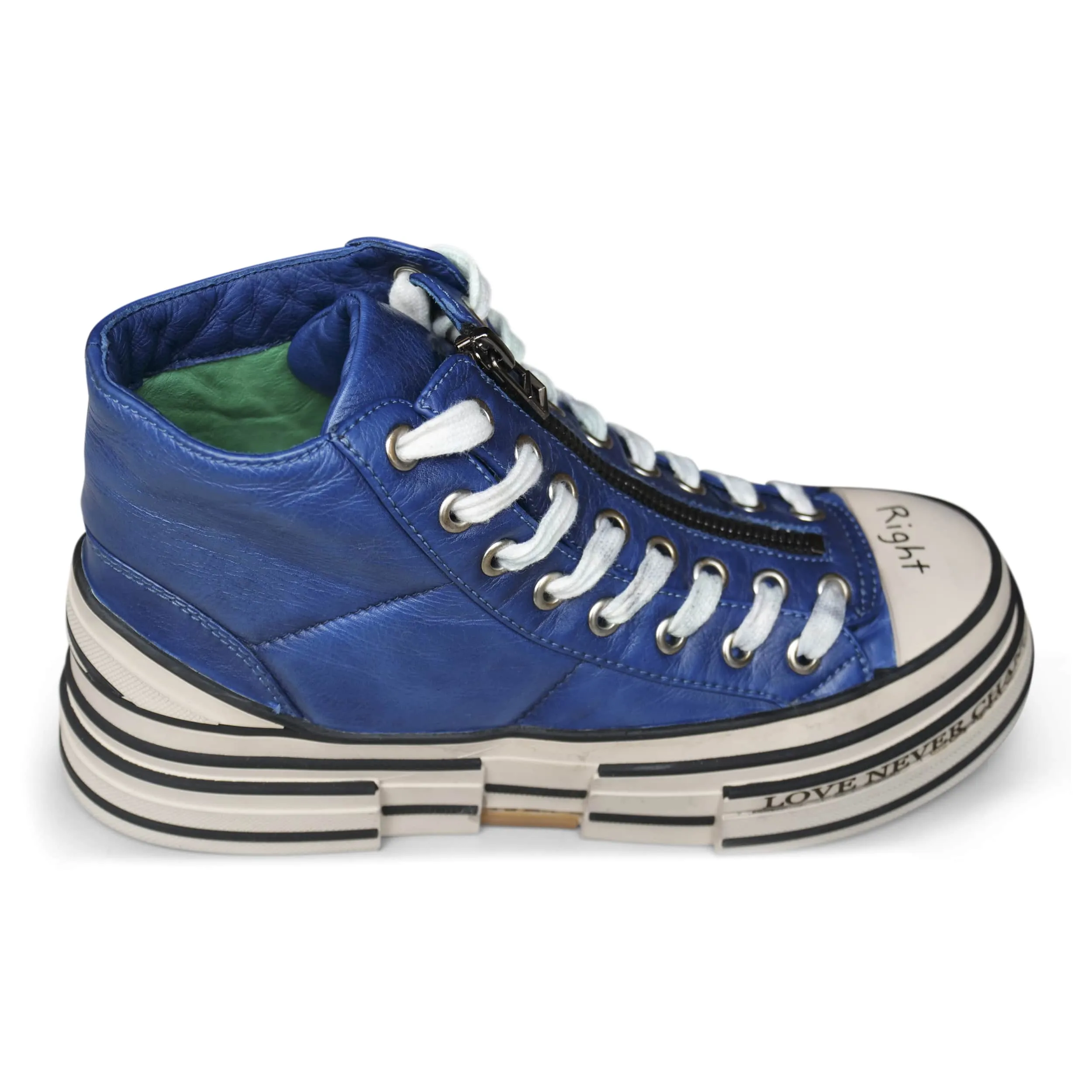 VW02L - Nappa Navy