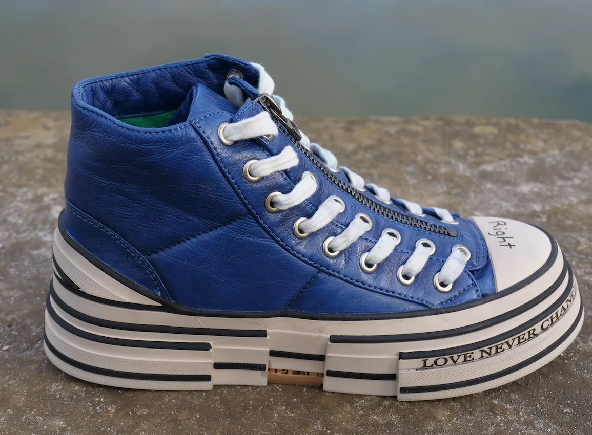 VW02L - Nappa Navy